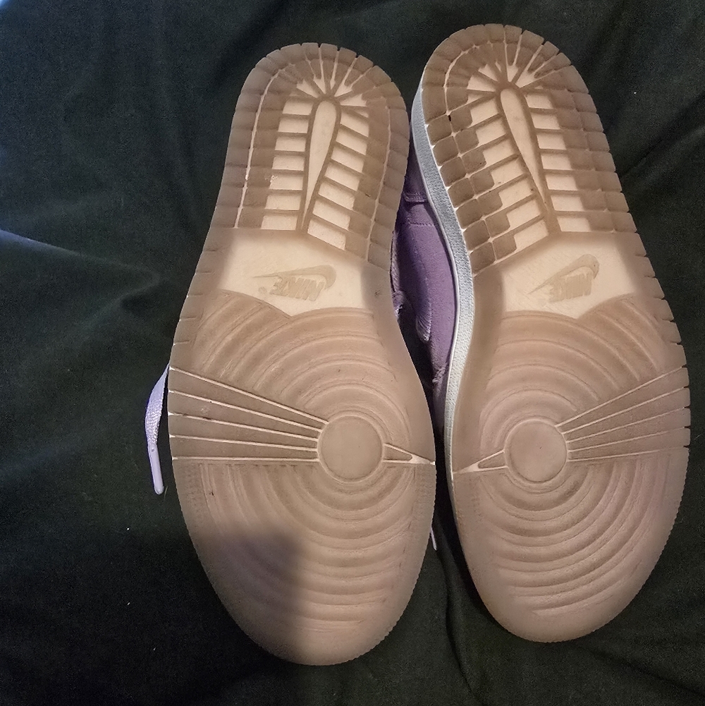 Jordan Women's Lavender High-Top Sneakers - Picture 2 of 3